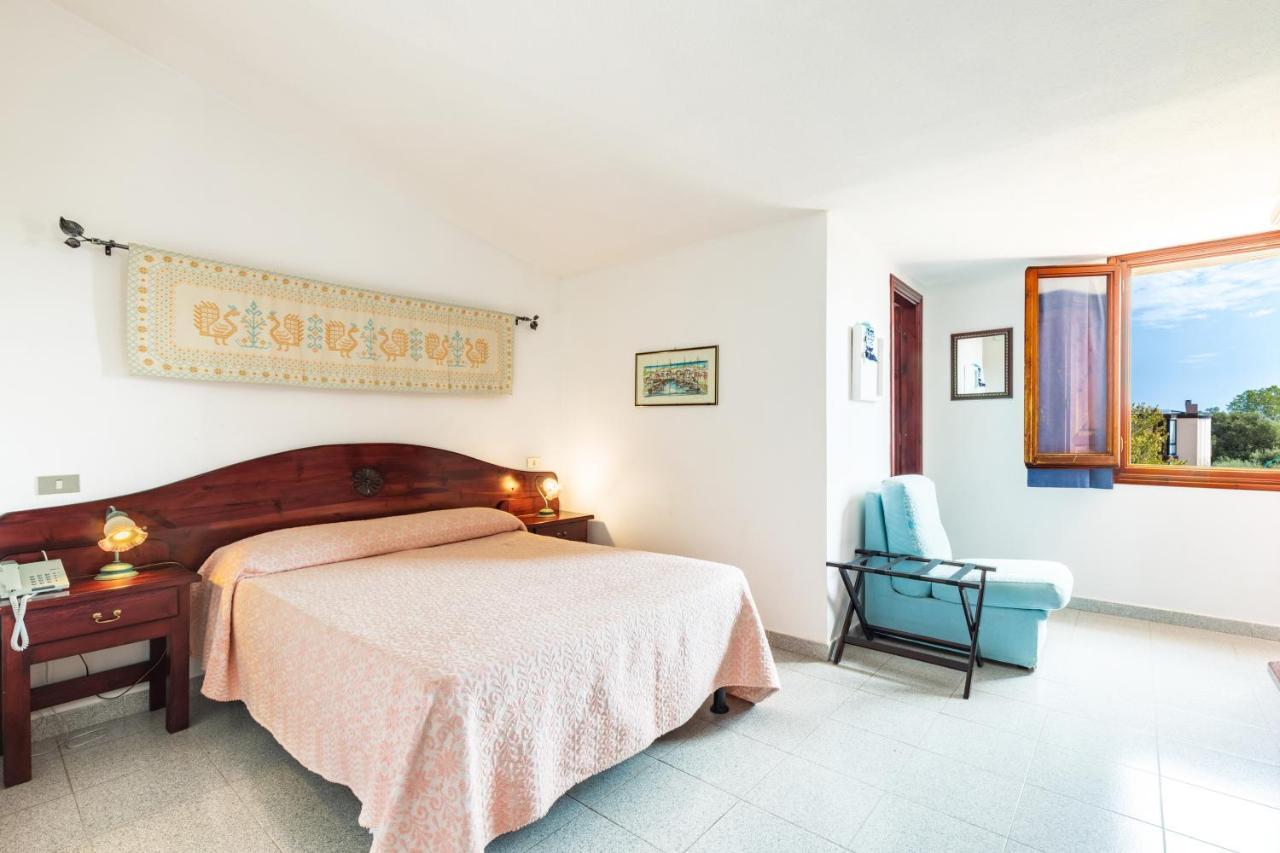 Hotel S'Ortale Con Parcheggio Interno E Ristorante All'Aperto Orosei Kültér fotó