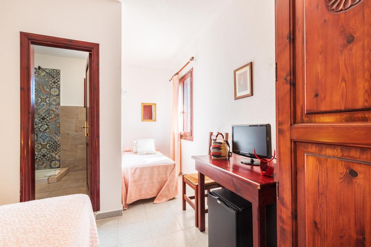 Hotel S'Ortale Con Parcheggio Interno E Ristorante All'Aperto Orosei Kültér fotó