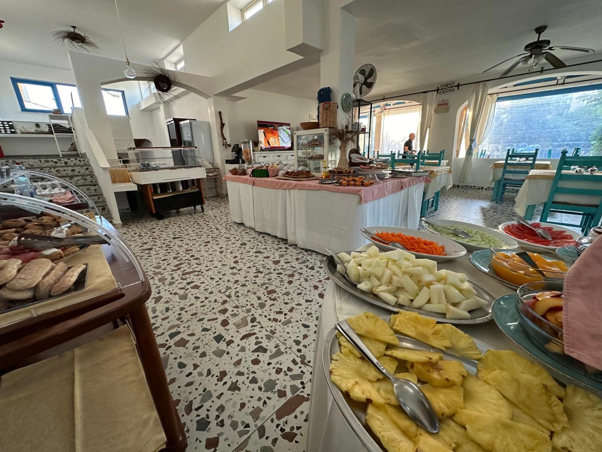 Hotel S'Ortale Con Parcheggio Interno E Ristorante All'Aperto Orosei Kültér fotó